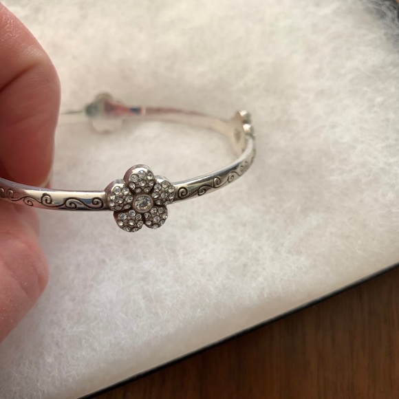 Brighton Le Vie silver bangle bracelet floral - Picture 4 of 8